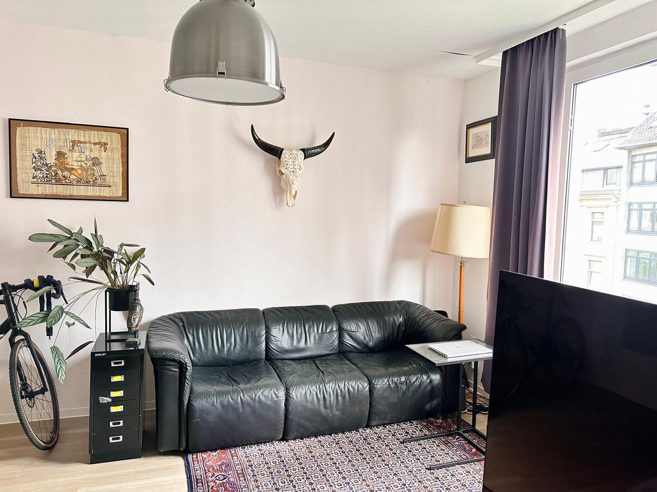 Cozy, bright, and fully equipped apartment in the heart of Frankfurt (ALL-IN)