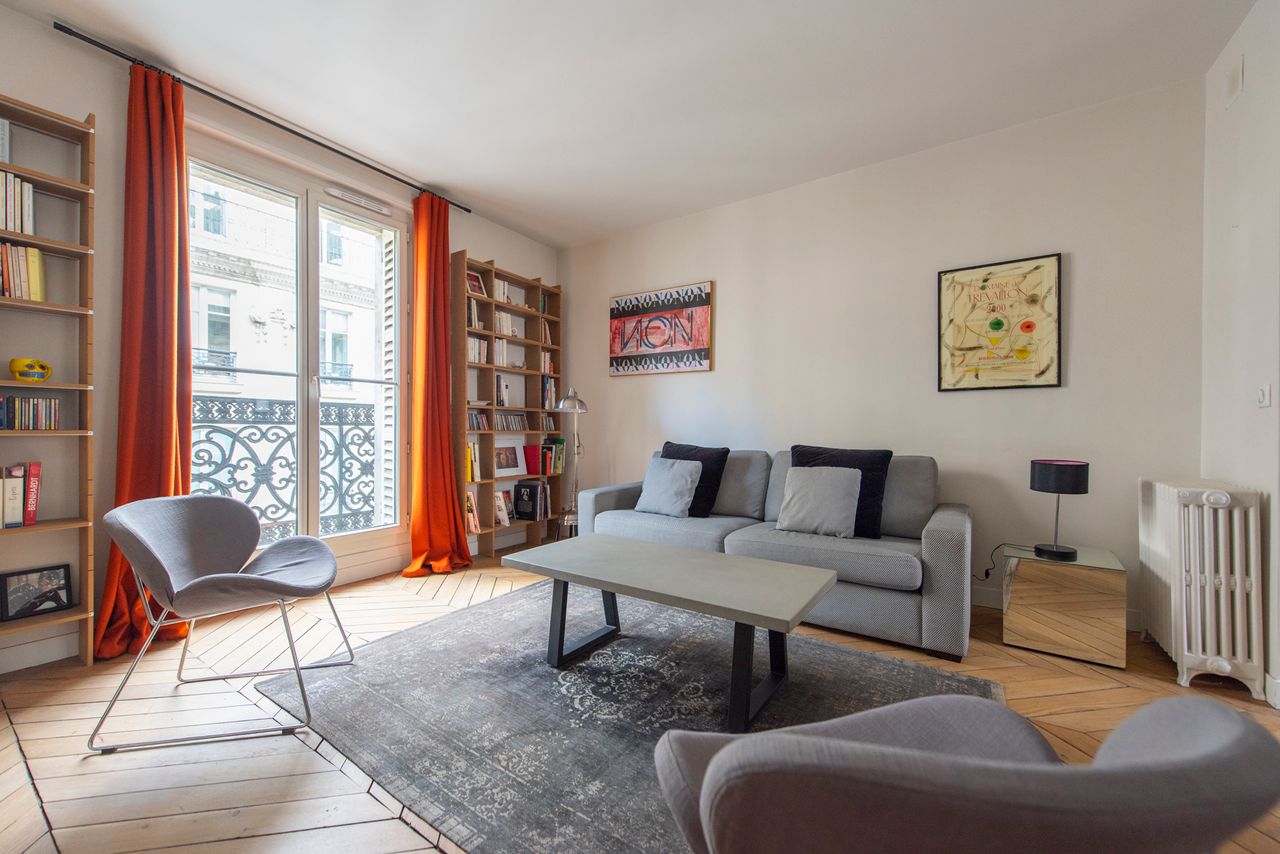 Beautiful flat opposite the Tour St Jacques