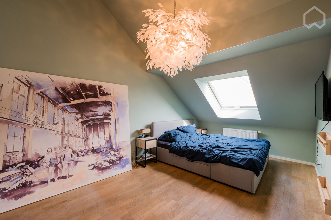 Beautiful attic apartment in Mitte