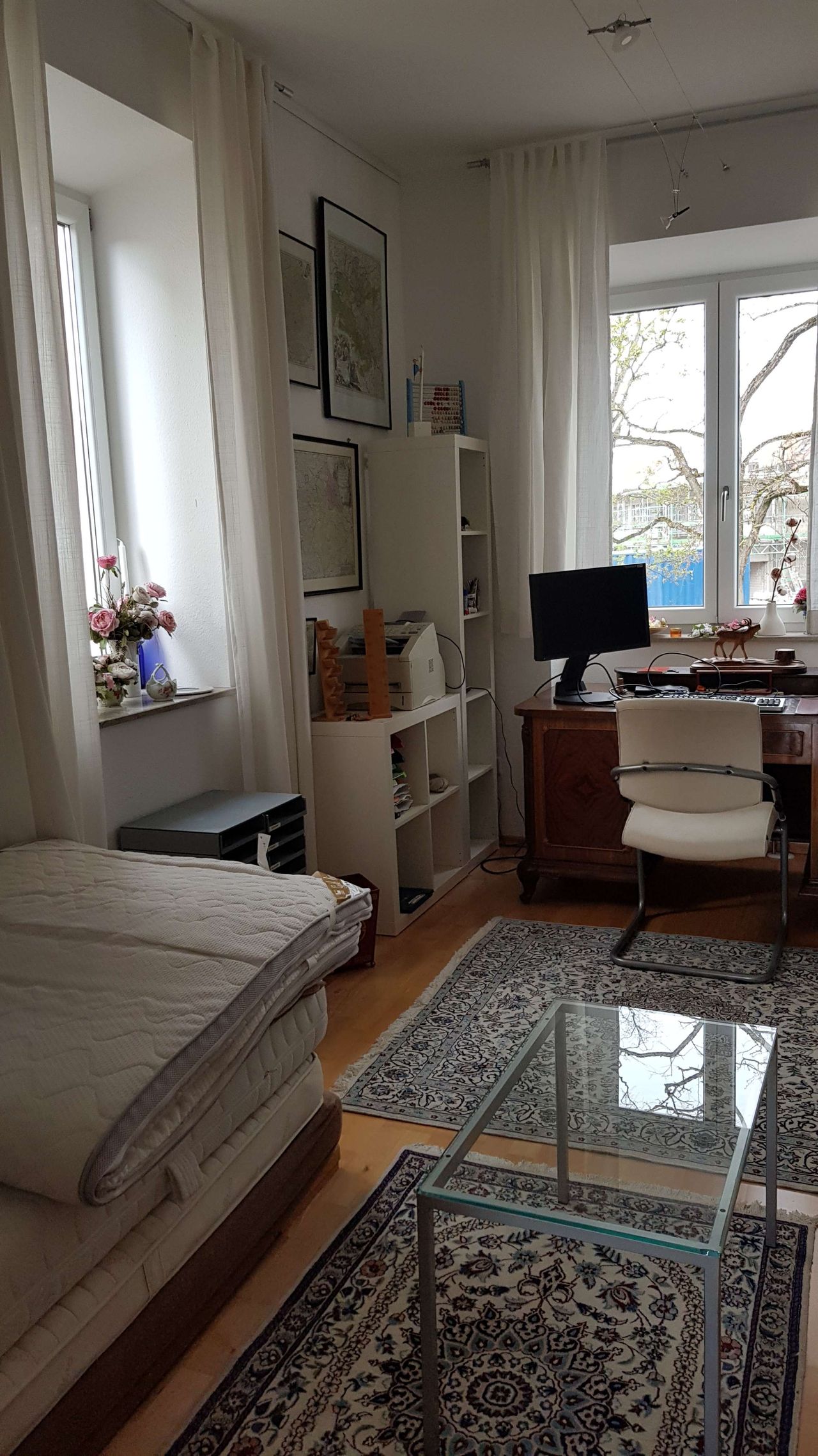Quiet city center location, as good as new furnished 3.5 room apartment with loggia and EBK in Erlangen