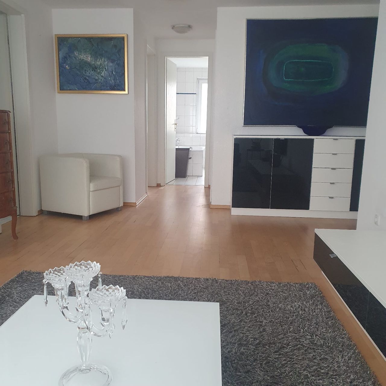 Beautiful, bright 3-room apartment with balcony and fitted kitchen in Stuttgart Degerloch
