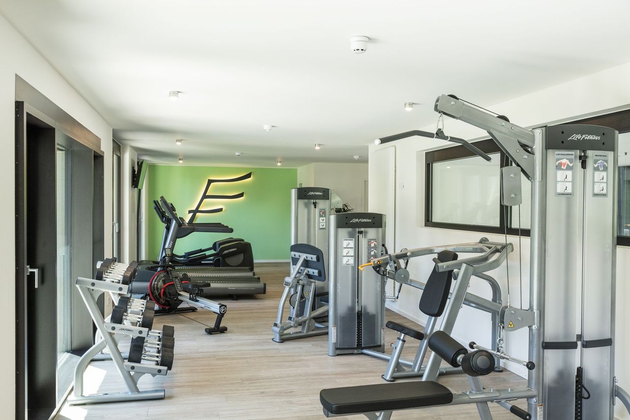 Modern Serviced Apartment for two at the Olympiapark with fitness studio, 9 min to the main train station