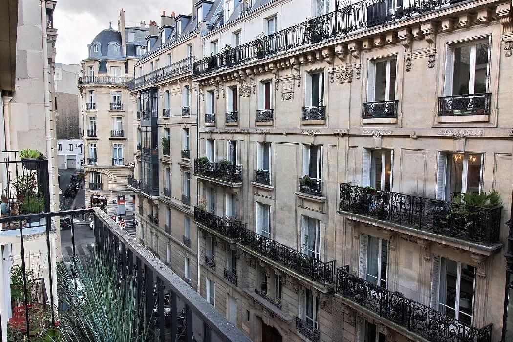 Comfy flat in the 6th arrondissement