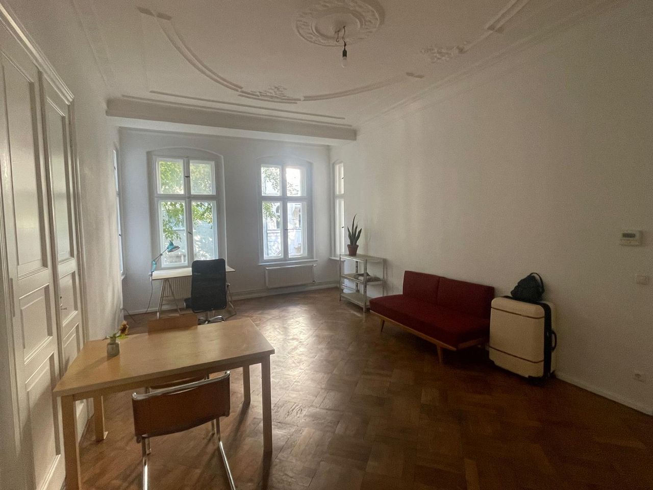 Cozy Neukölln Apartment with Balcony