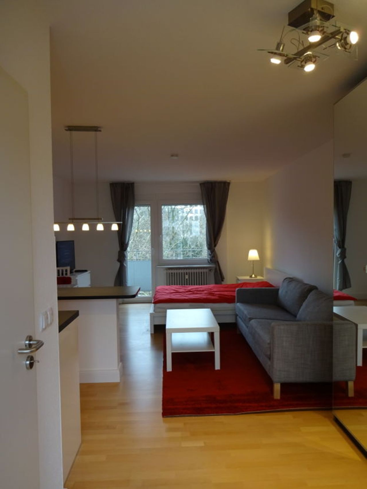 Top furnished 1 ZKB apartment with winter garden balcony - 5 min walking distance to Konstablerwache / Zeil in Frankfurt am Main