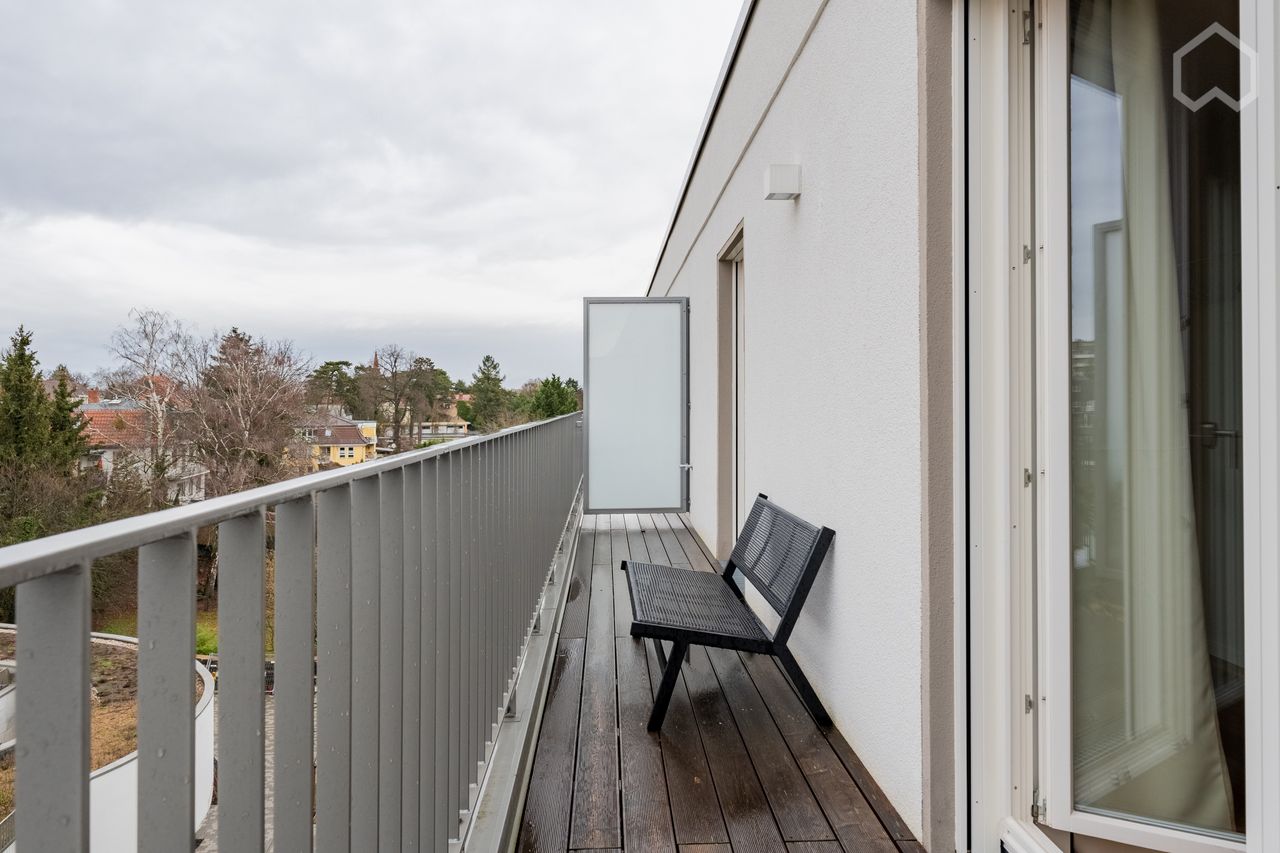 Beautiful penthouse with large terrace and views of the countryside
