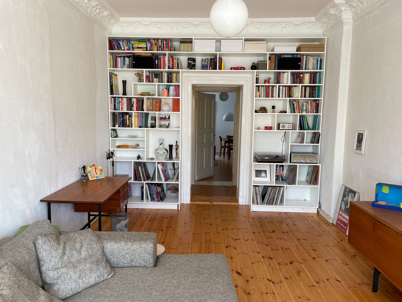 Sunny apartment with park view in Kreuzberg