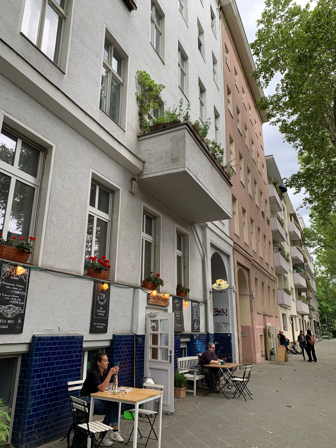 Modern fully furnished apartment in the heart of Graefekiez (Kreuzberg)