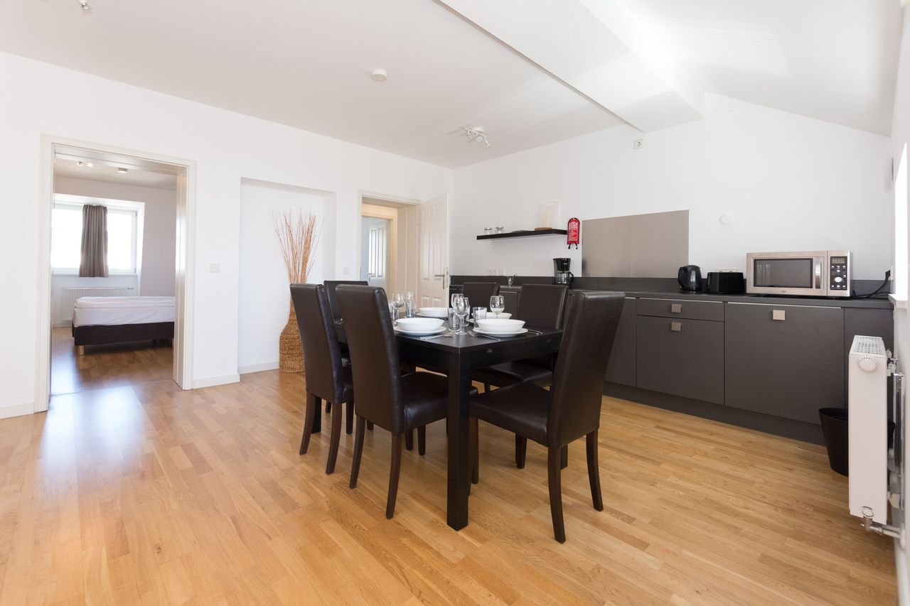 Top floor apartment with terrace in a wonderful neighborhood