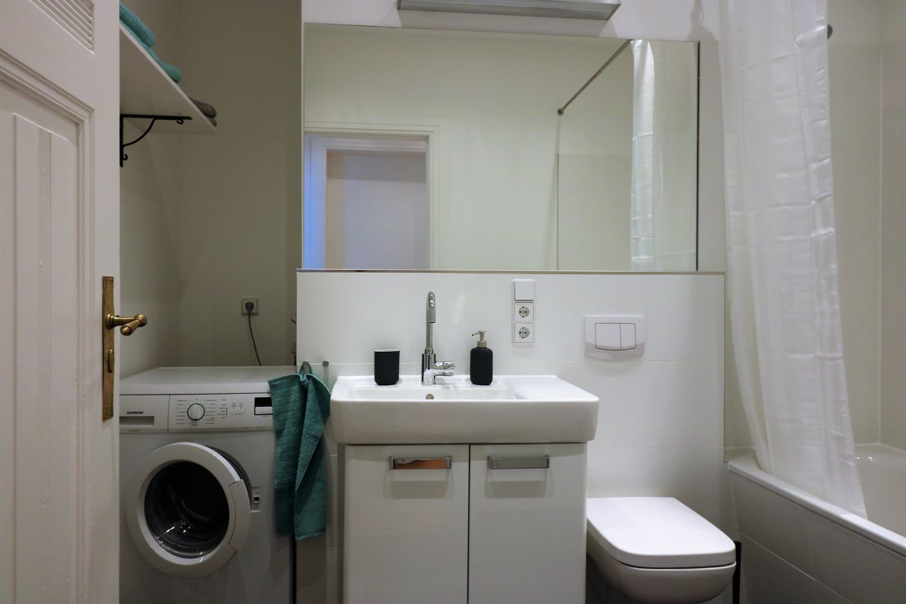 Scandinavian furnished 3.5 room apartment in the trendy Prenzlauer Berg district