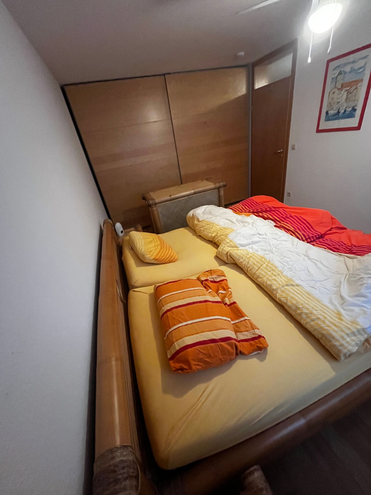 Nice, cheap, good location at the university, proximity to public transport