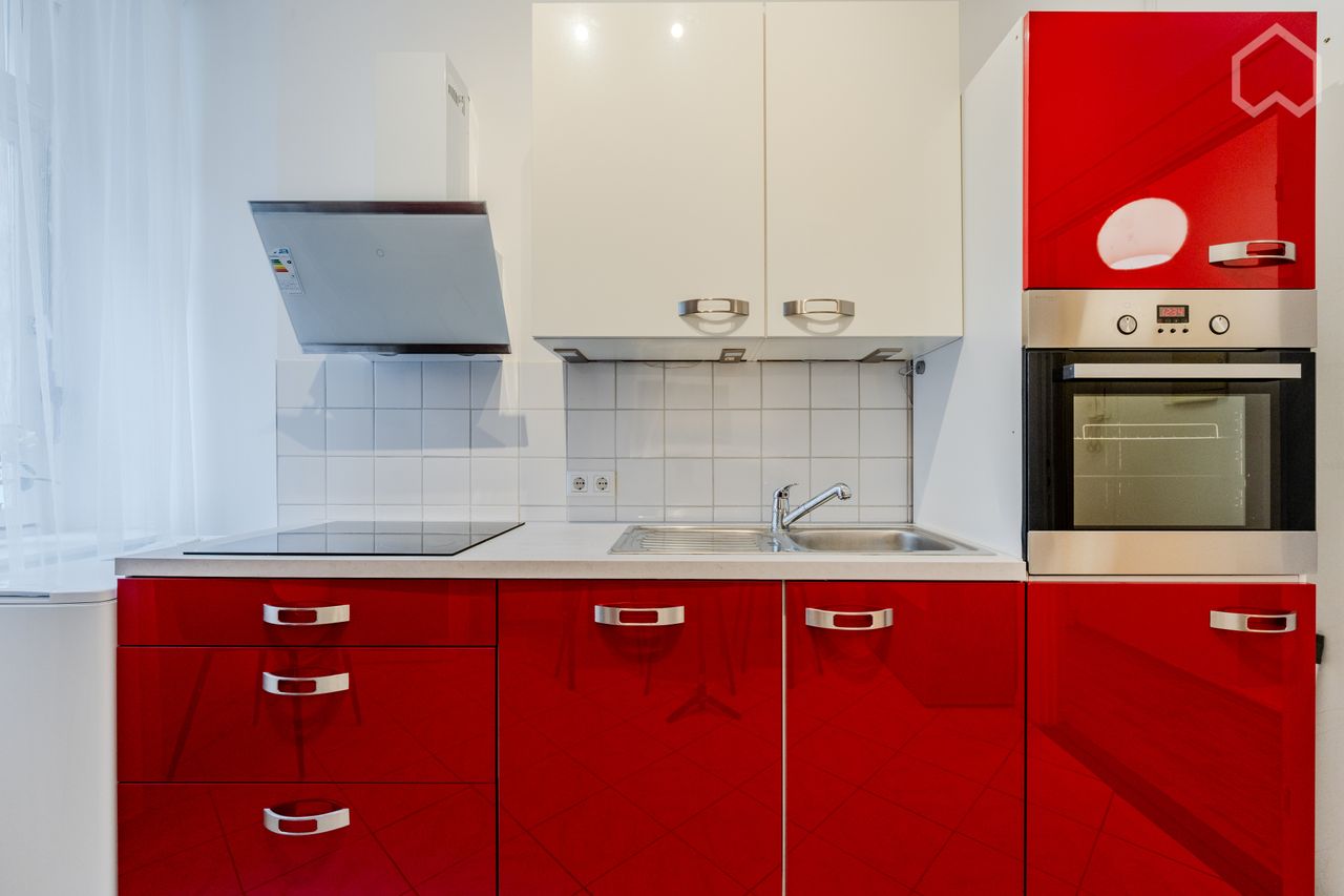 Exclusive and high quality furnished 2 bedroom apartment in the heart of Berlin Prenzlauer Berg