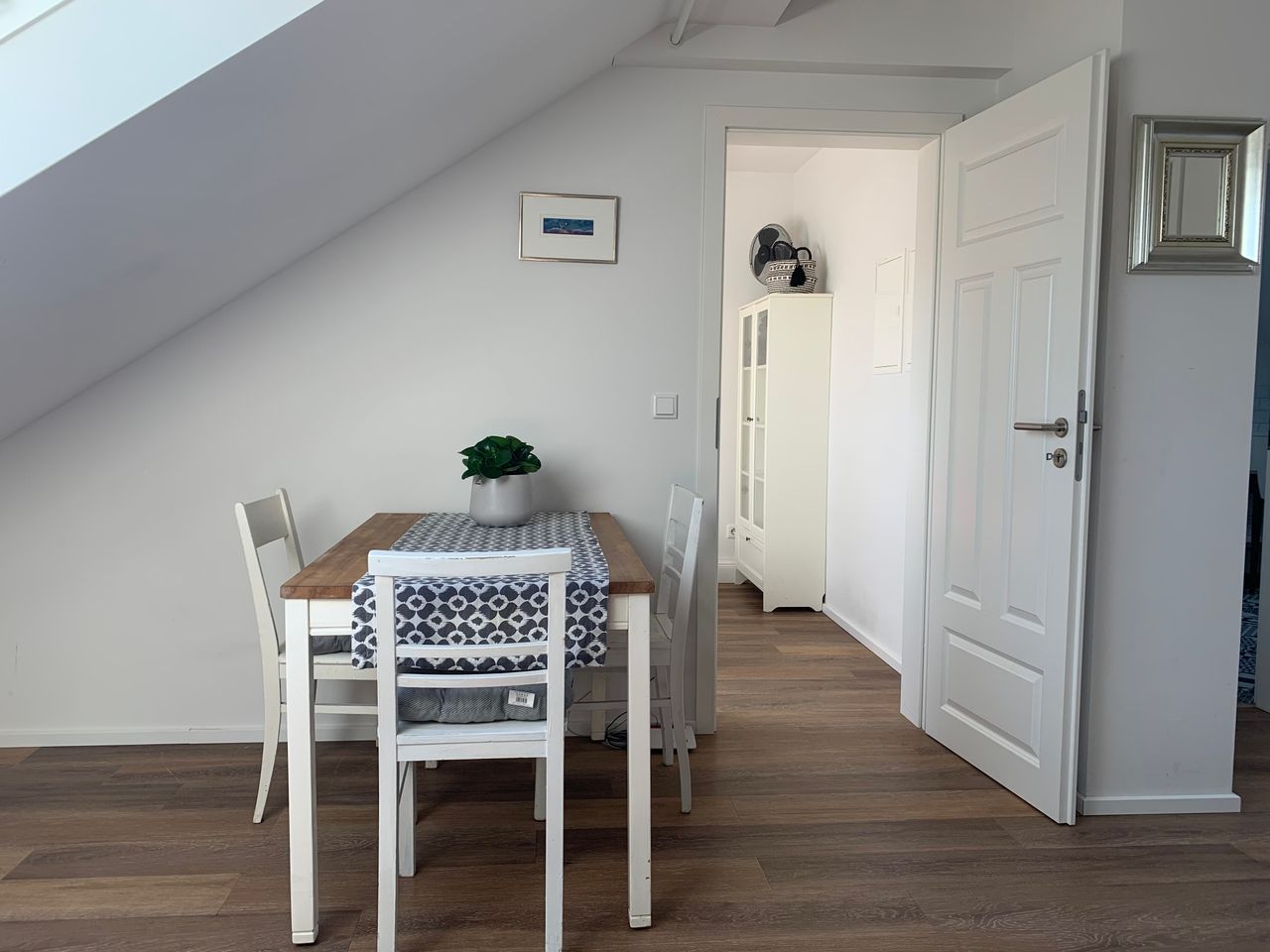 Furnished apartment above the roofs of Neuss