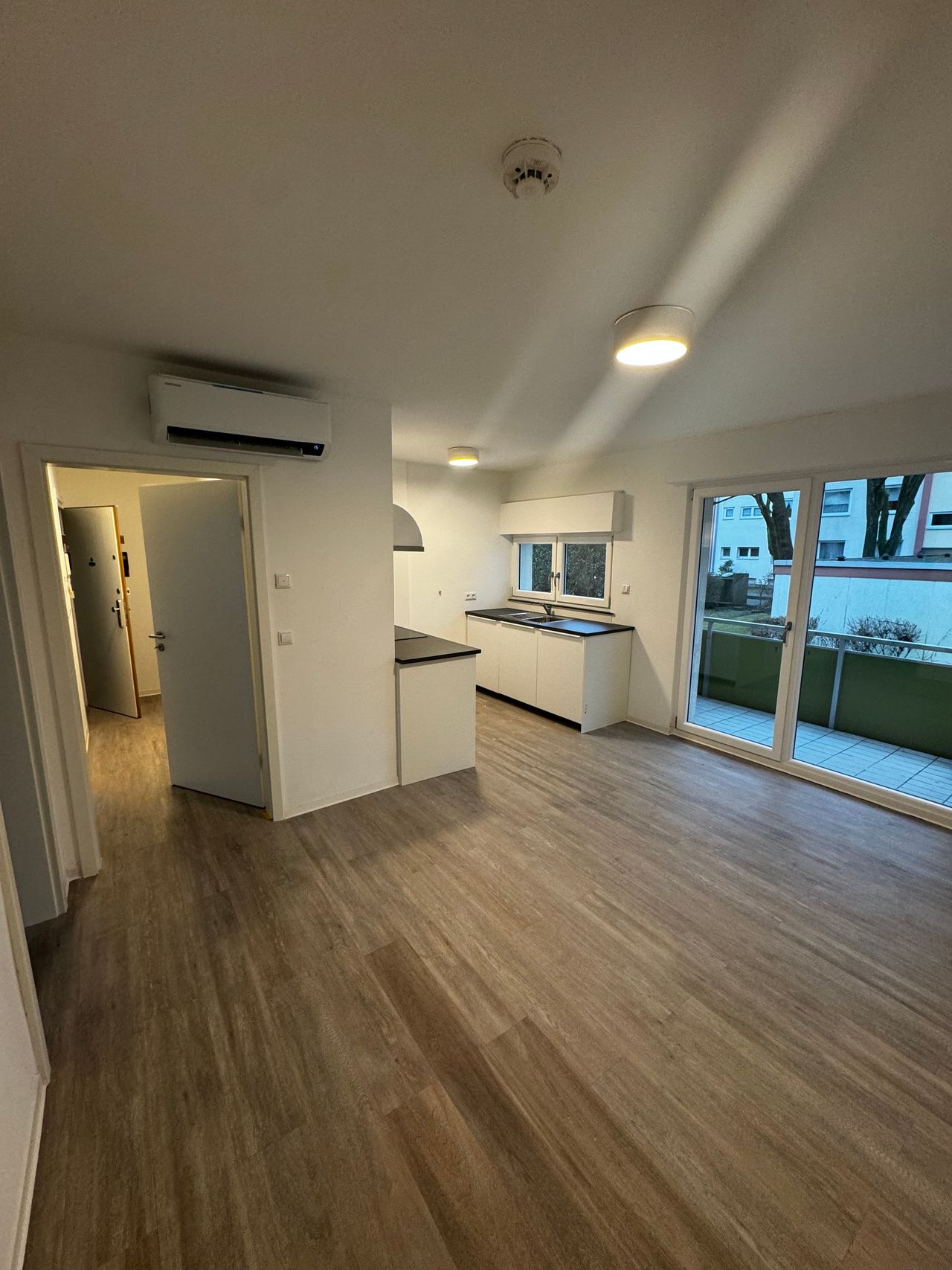 renovated 3 Bedroom apartment in Düsseldorf