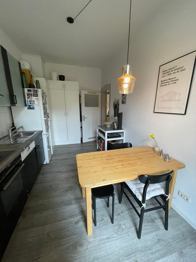 3-room apartment in Munich-Neuhausen for sublet JANUARY to APRIL 2025