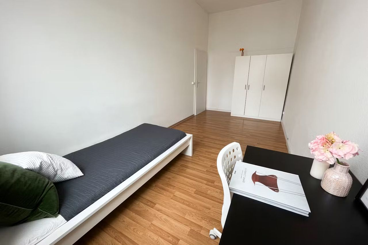 Neat suite located in Bismarckstraße