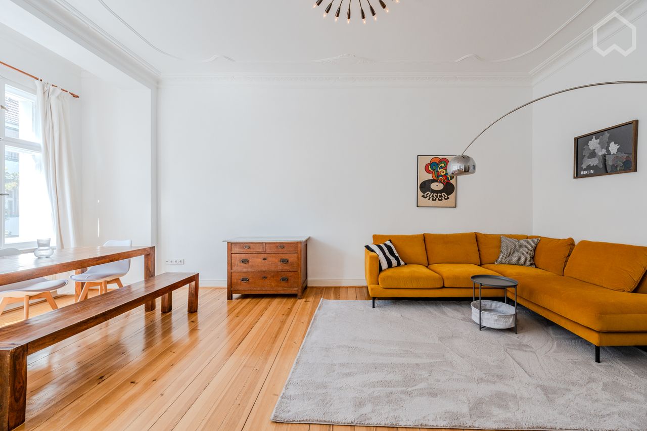 Elegant, spacious, bright 2-room apartment in Kreuzkölln