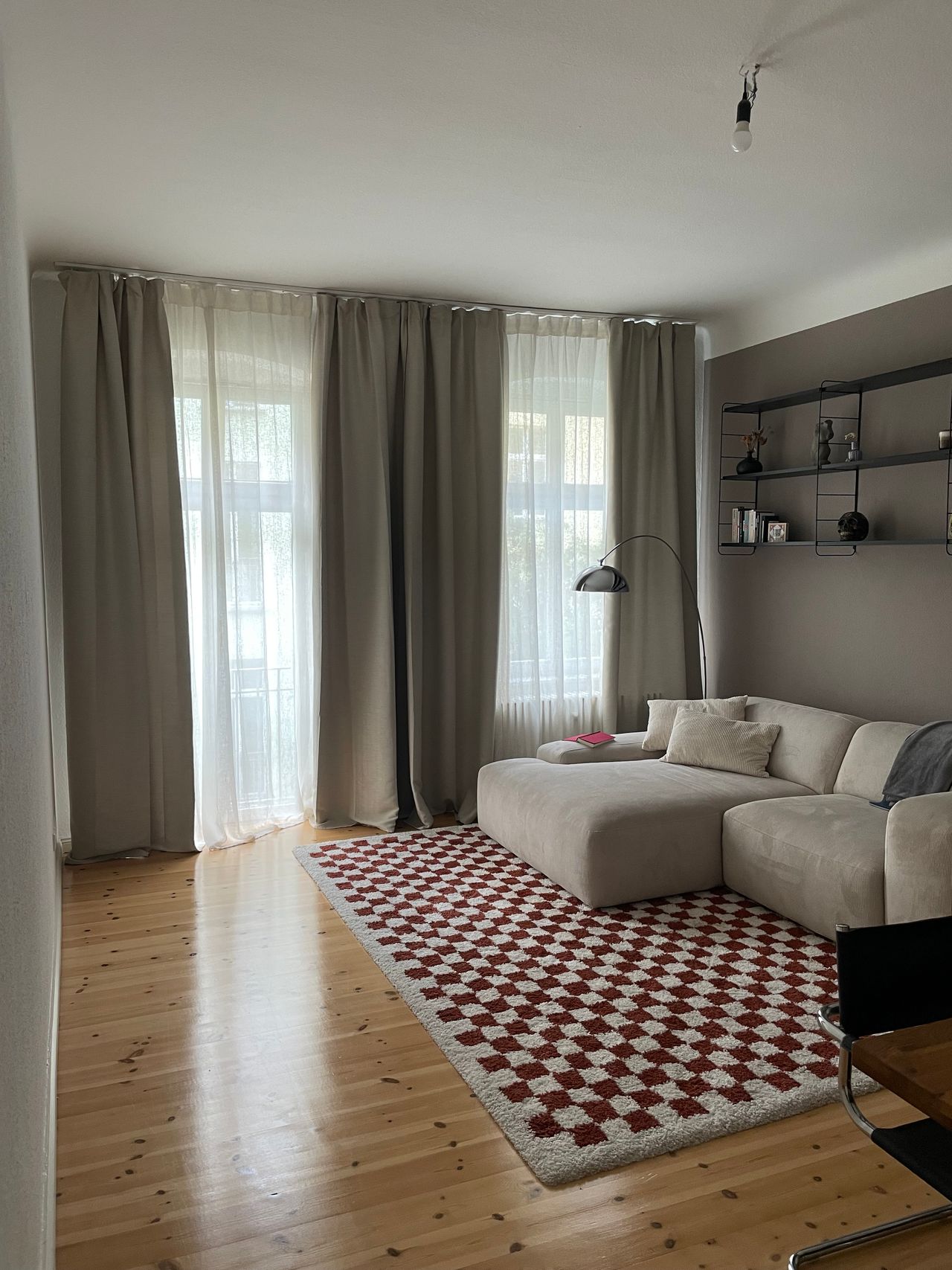 Nice 2 room apartment in the center of Samariterkiez