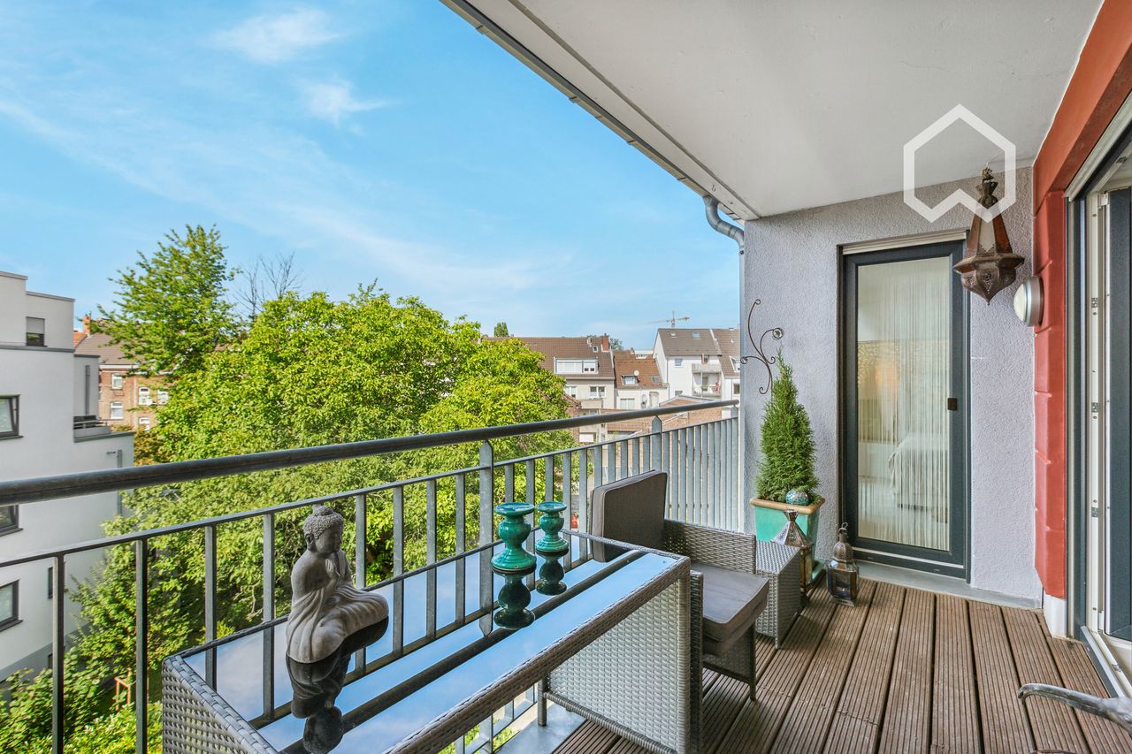 Bright, modern 3-room flat with south-facing balcony in Cologne-Raderberg!