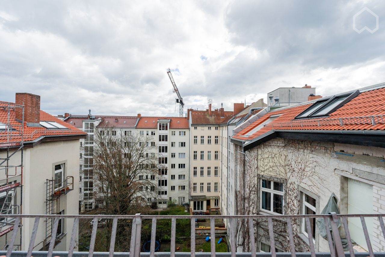 Lovely studio rooftop apartment, newly built in Berlin Kreuzberg