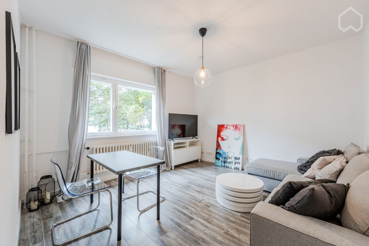 Spacious and bright 2-room flat with balcony in a calm neighbourhood, Berlin-Reinickendorf