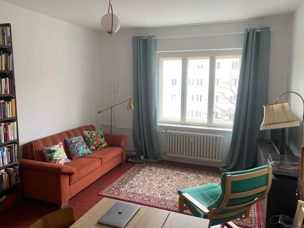 Two room apartment in the upcoming Schöneberg Malerviertel
