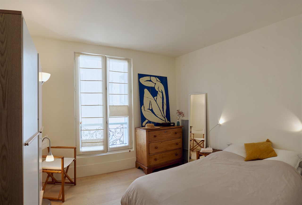 Arty Flat in Paris