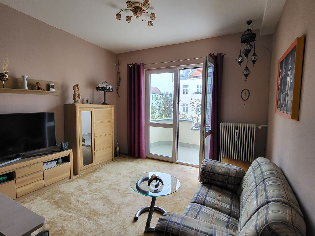 from 1st July 2024: Spacious, cosy and sunny apartment with balcony located in Moabit