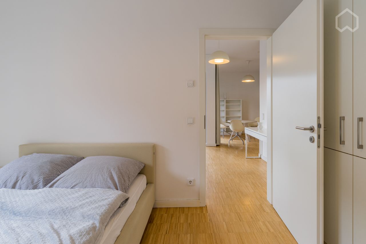 Best Berlin-Mitte * Quiet gardenhose with green courtyard * Comfortable 2-room apartment