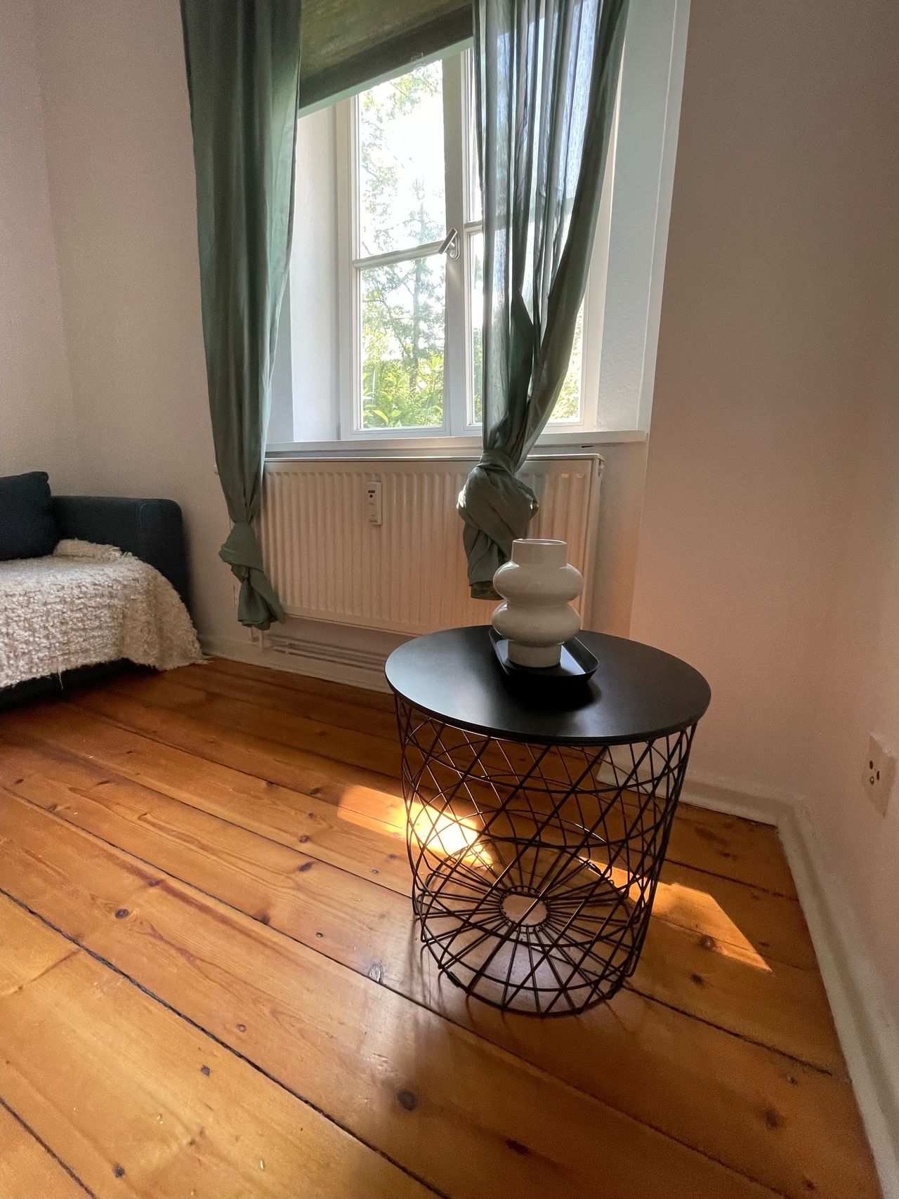 A quiet furnished studio flat in city center - short time rent