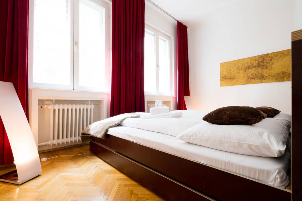 Beautiful Studio apartment for interim rental in the heart of Vienna at 1st district with direct airport connection