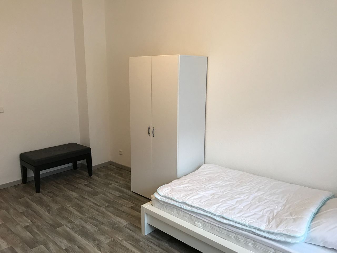 Furnished 2-room flat in a central location *Uniklinik*Messe*Netflix