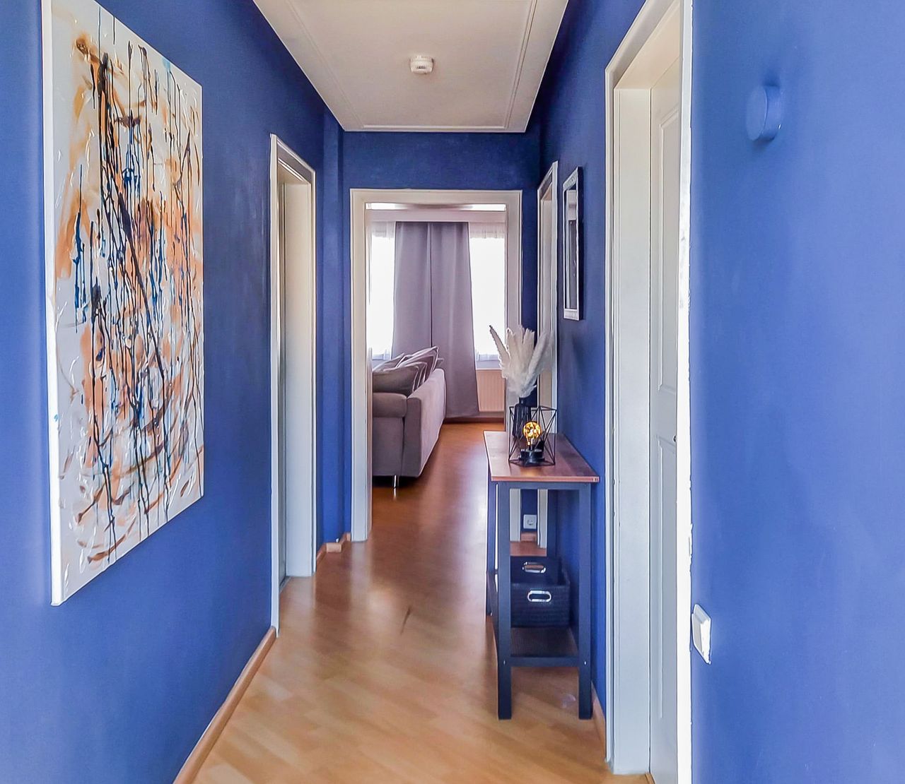 Elegant Apartment at the Heart of the Old Town Market