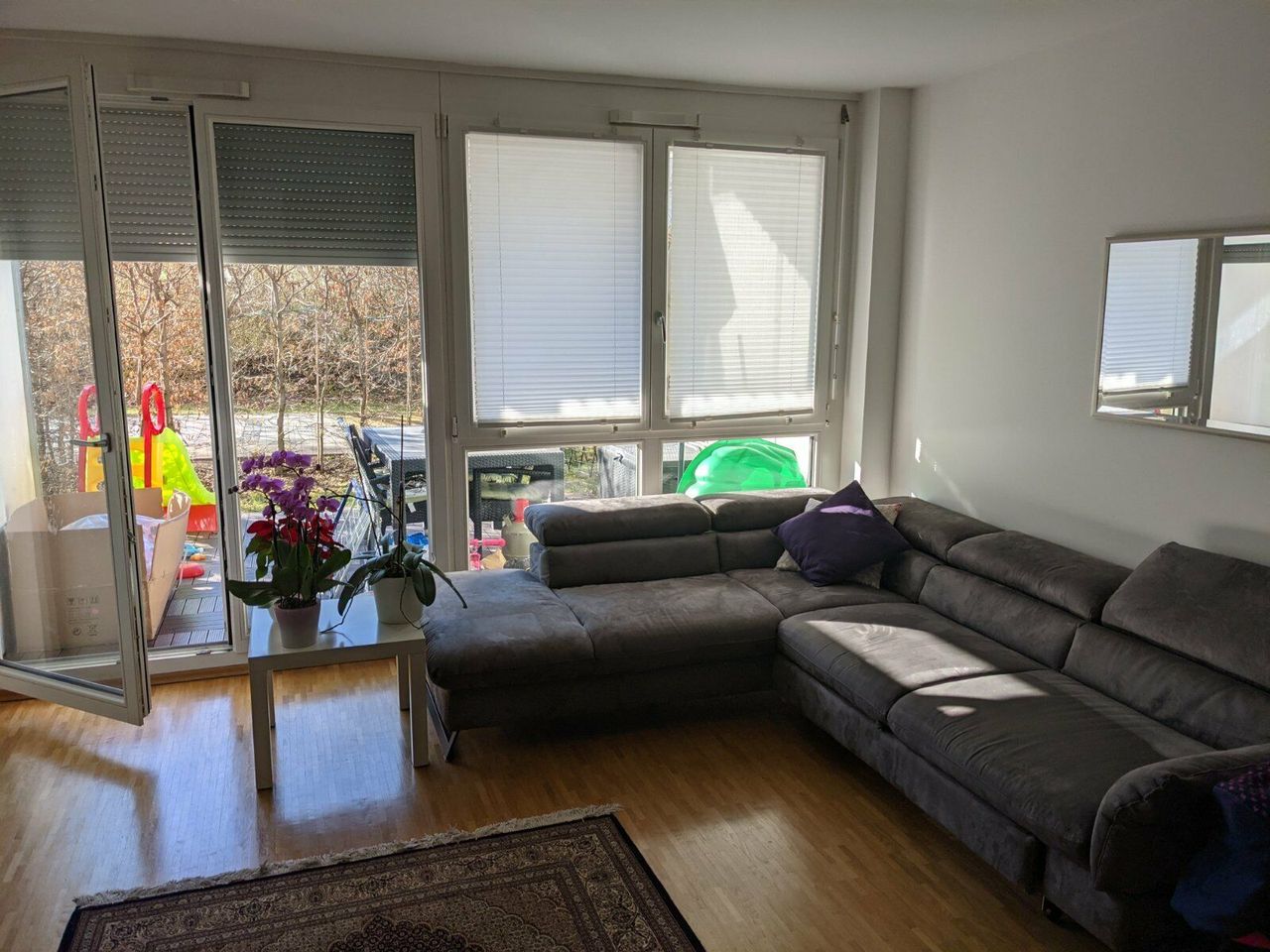 High quality / furnished 2-room apartment with garden