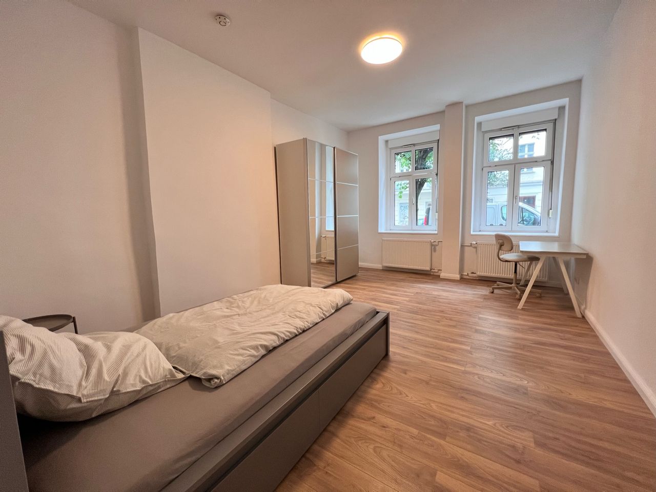 Freshly renovated 4 room flat in Friedrichshain with 2 bathrooms