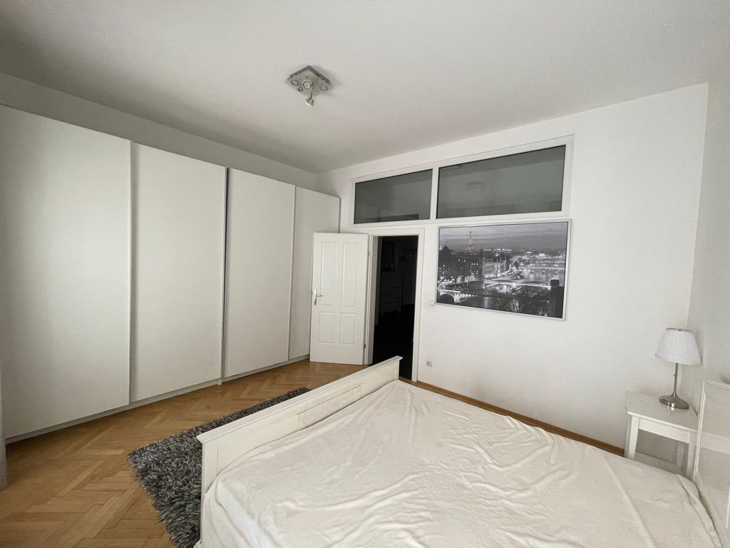 Wonderful apartment in the 8th district with excellent public transport connection.
