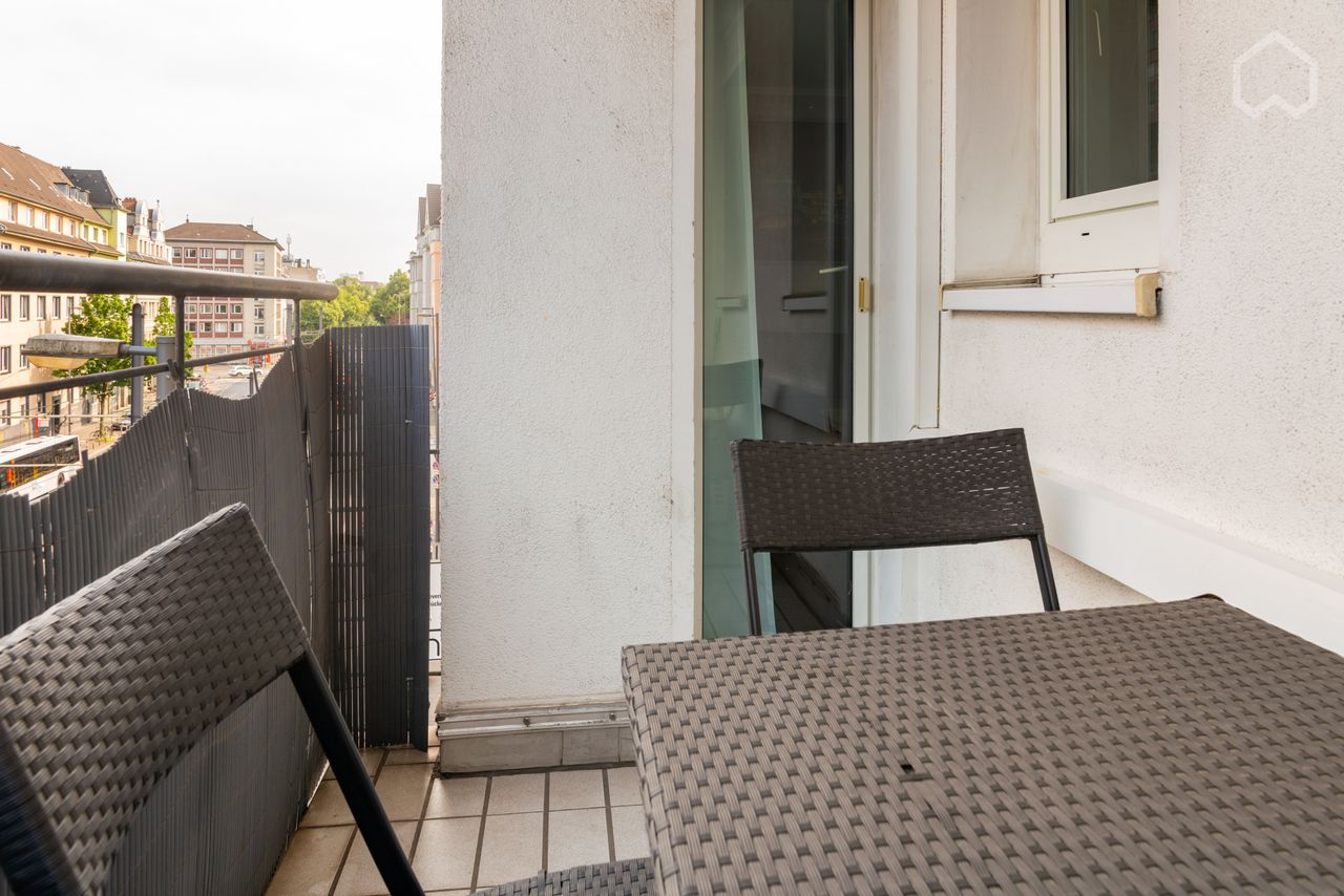 Central living in Cologne! - Modern studio apartment with air conditioning