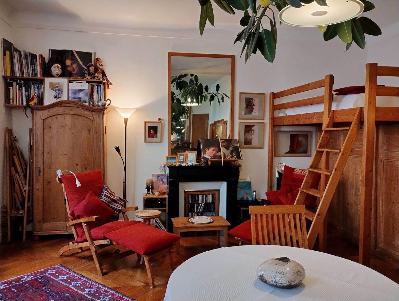 From July 1st to September 16th - Large, beautiful 42m2 studio in Paris 6th arrondissement - Saint Germain Des Prés district