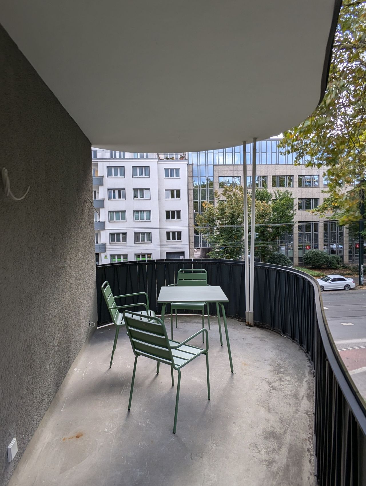 Sun-Drenched Luxury Architect's Apartment in Prime Düsseldorf Location