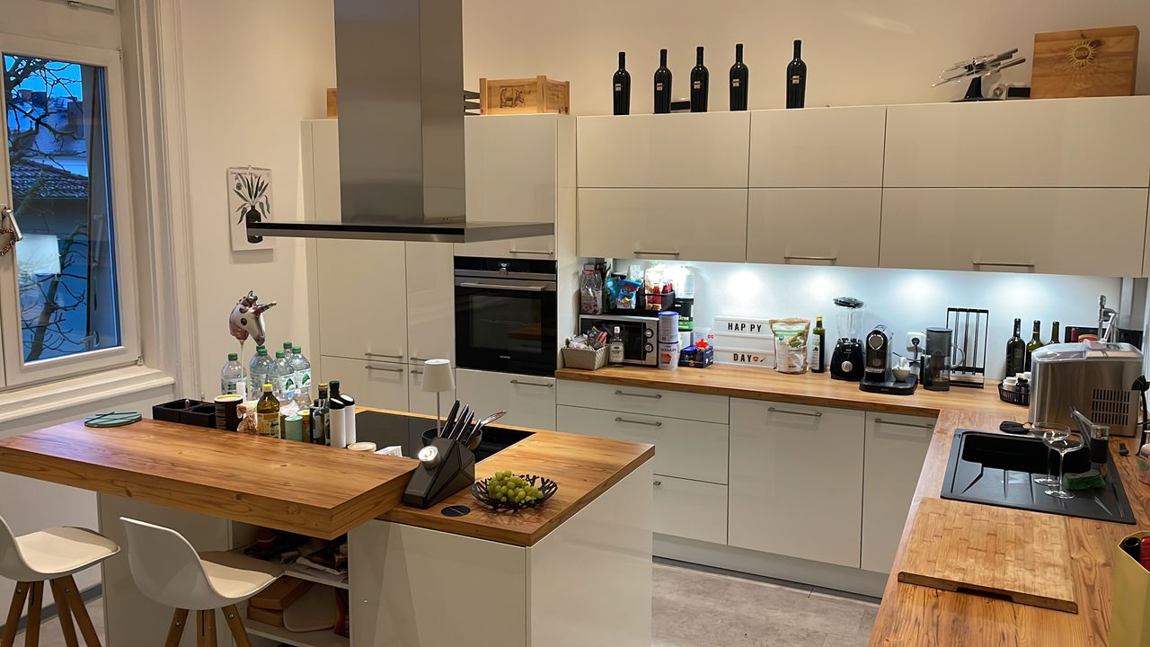 Stylish & Luxurious Bel Étage Apartment in Central Wiesbaden