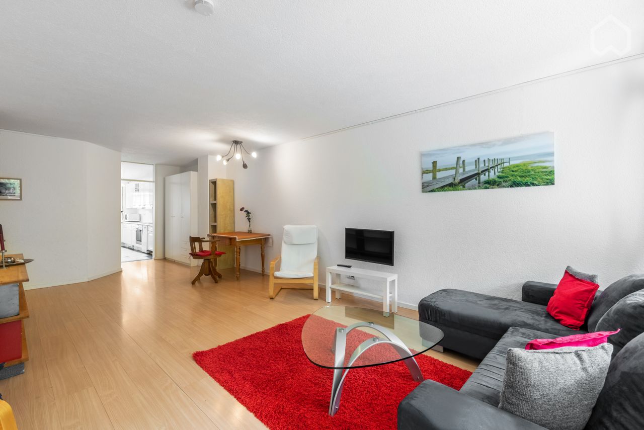 Beautiful, spacious terrace apartment in Munich-Sendling, central and quiet