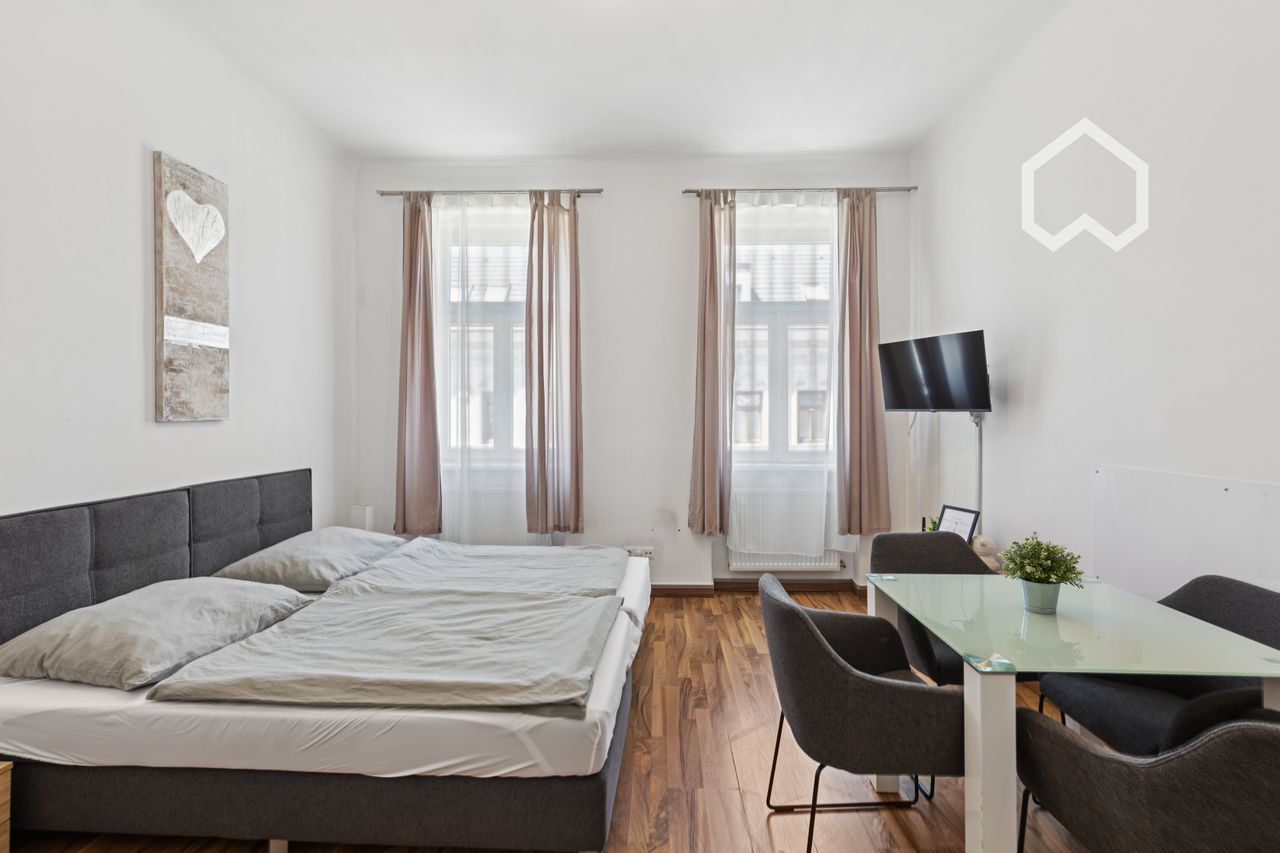Modern, fully furnished apartment in a central location - 30m² feel-good space in the 16th district
