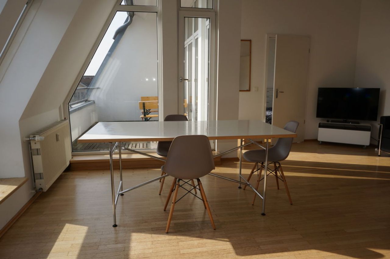 Loft with roof terrace and view of the Spree in Kreuzberg