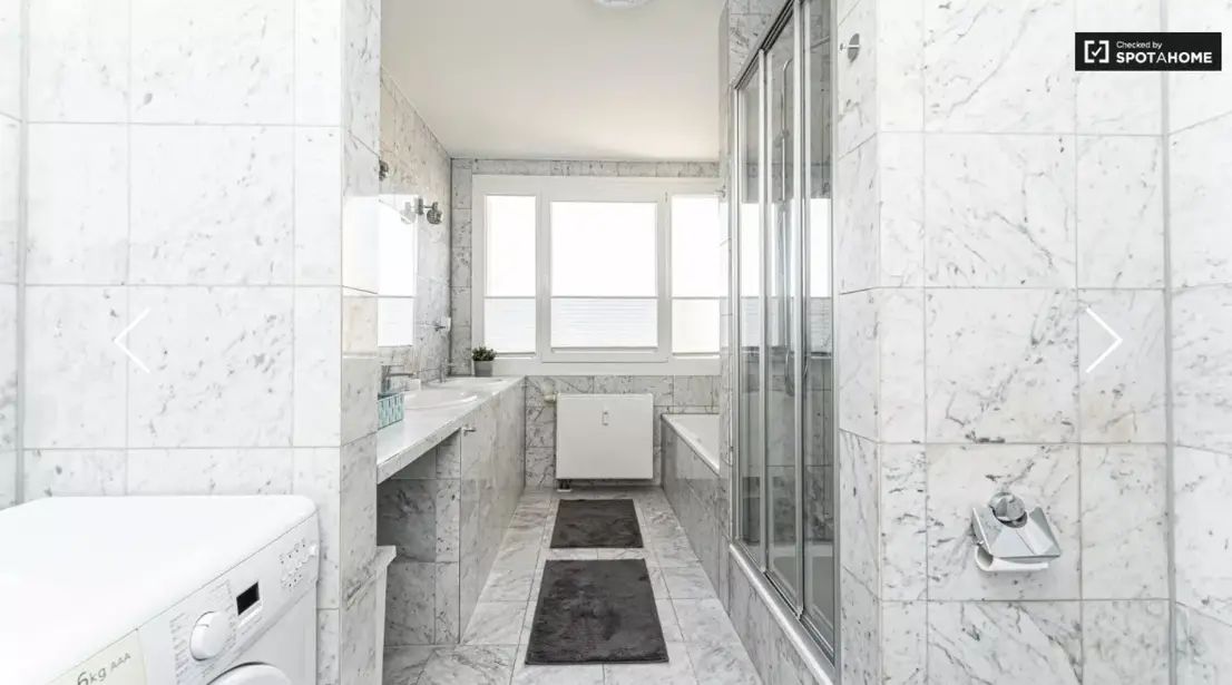 Lichtdurchflutete, möblierte Maisonette am Engelbecken