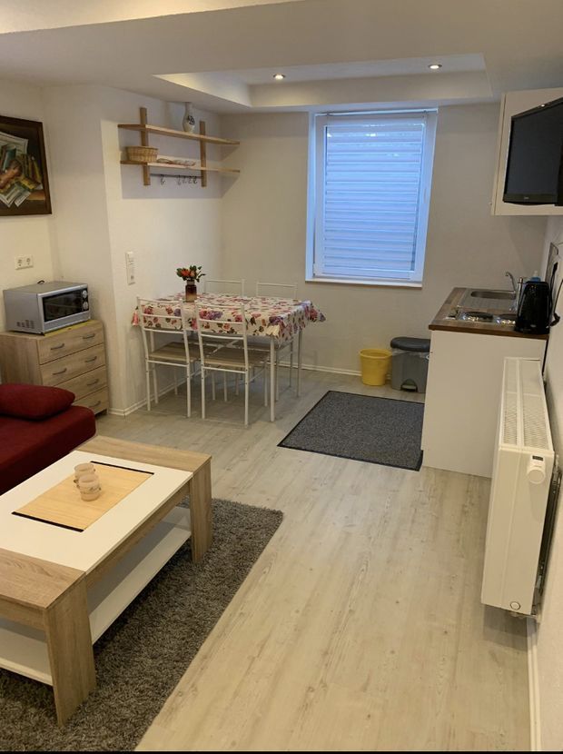 Exclusive, renovated 1-bedroom apartment in Stuttgart-Möhringen