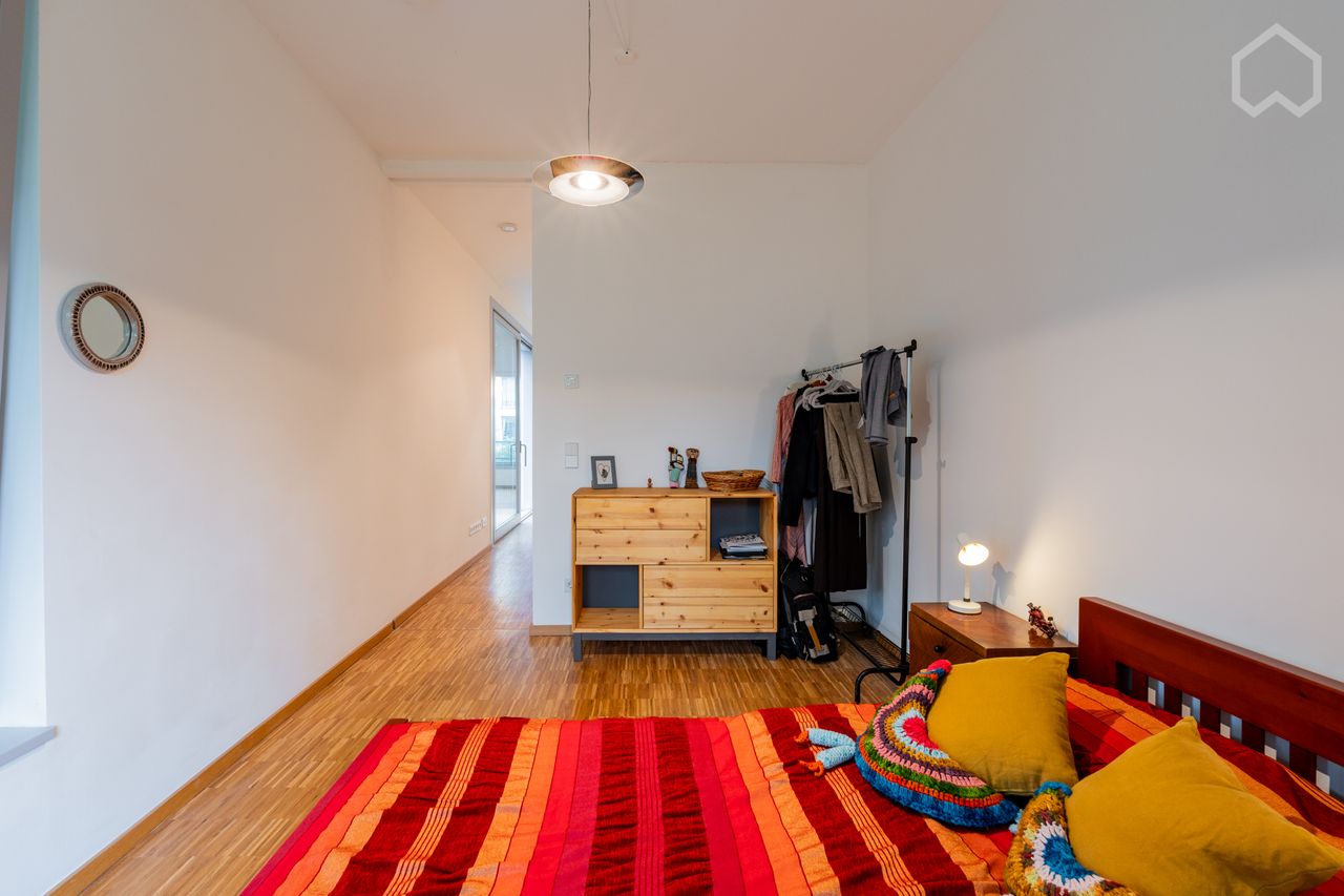 Fantastic and cozy apartment in Pankow with balcony - great view into the greenery in Pankow