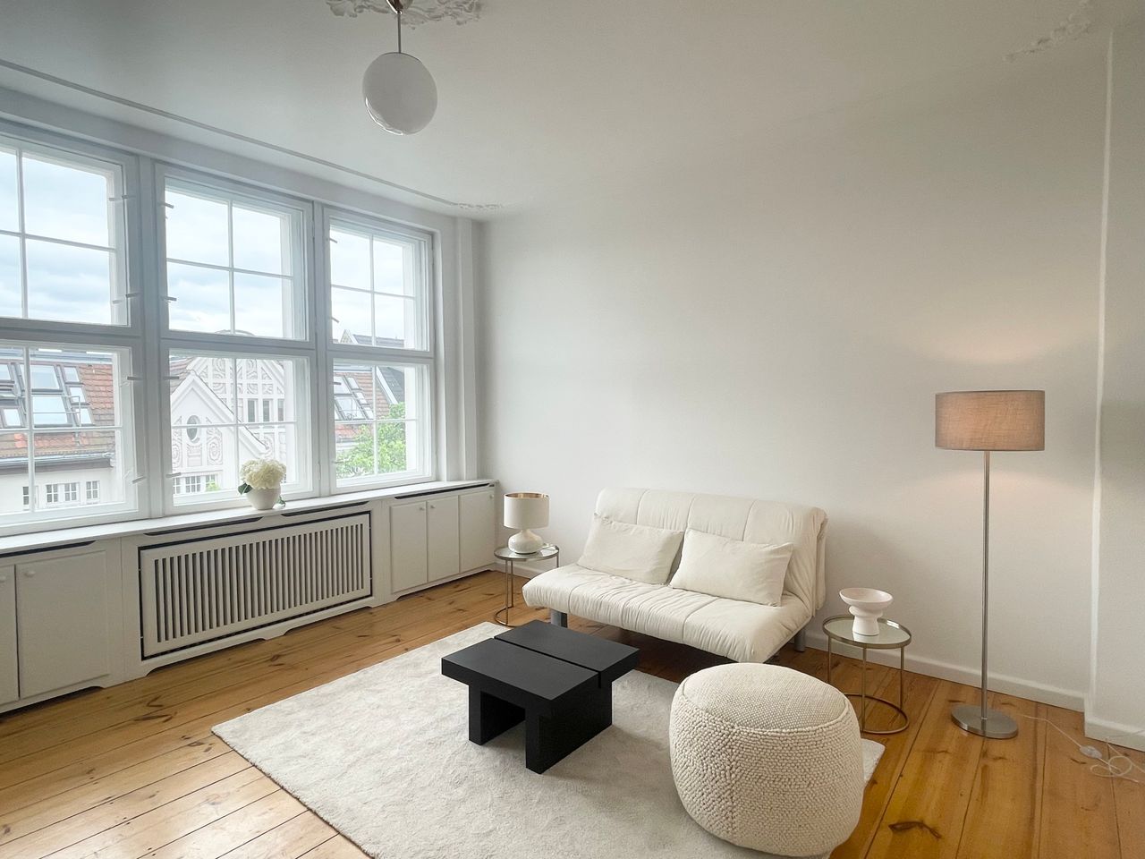 Stylish & light-flooded flat in quiet, central location of Friedenau