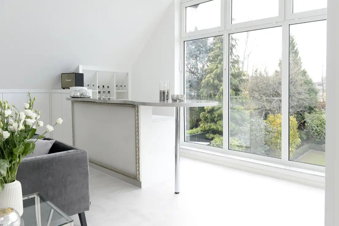 WHITE-LOFT in the west of Cologne, approx. 185 m2