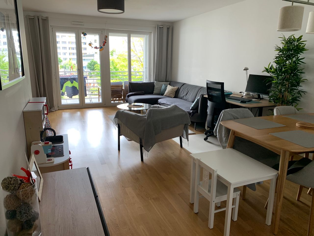 90 sqm apartment in Berlin-Mitte for temporary rent (16.07 - 31.08.2024)