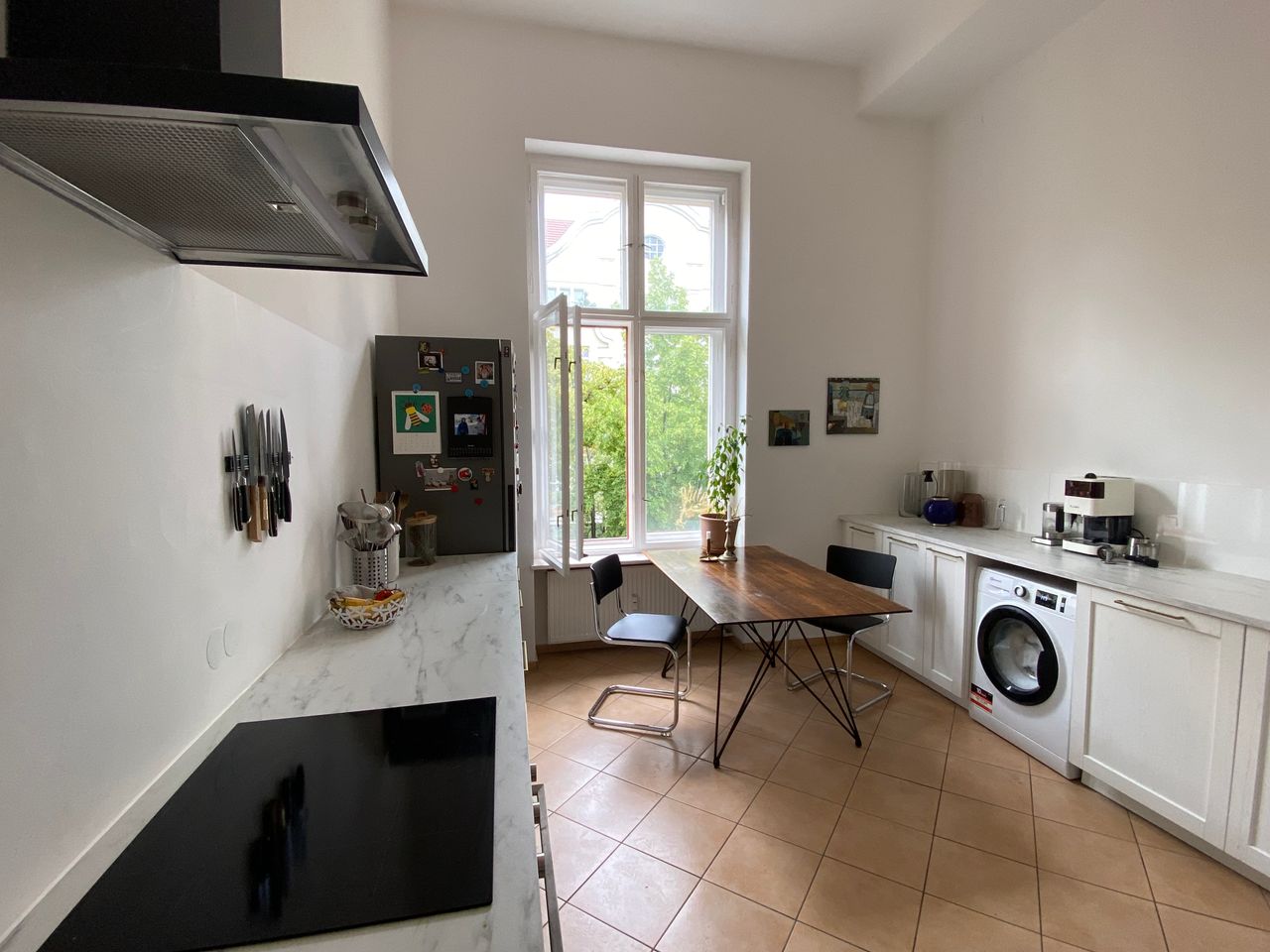 Large and chic apartment in Berlin Charlottenburg